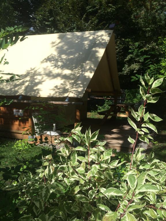 Les Grillons